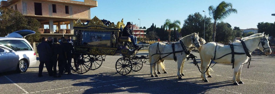 noleggio carrozza funerale in Calabria