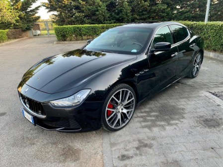 Maserati quattro porte Matrimonio Bari