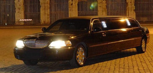 noleggio-limousine-nera-matrimonio-a-roma.jpg